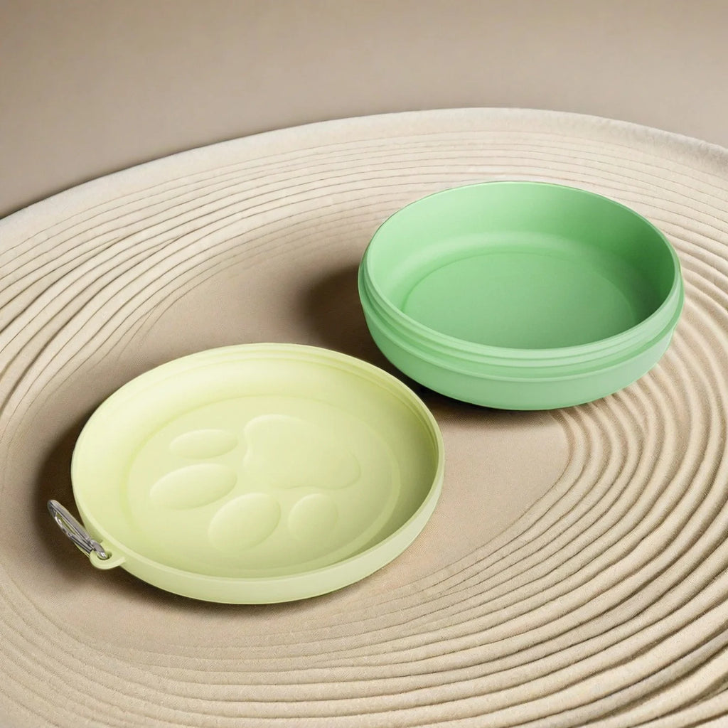 The RoamFeeder 2-in-1 Travel Bowl
